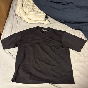 Uniqlo Black Short-Sleeve Crewneck Tee